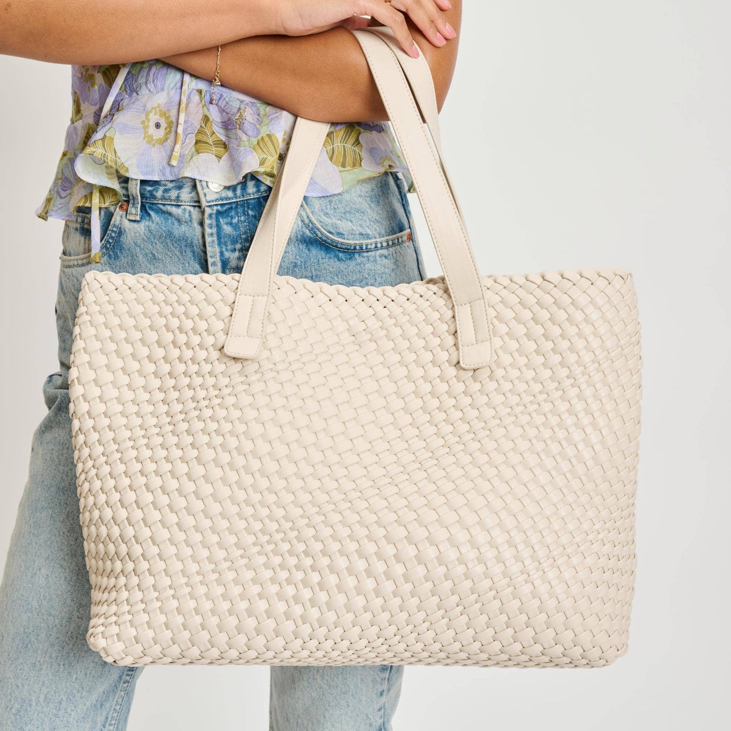 Piquant Woven Tote: Oatmilk