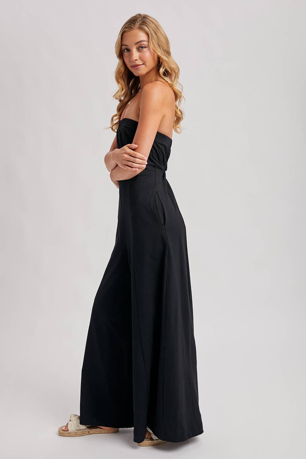 STRAPLESS BANDEAU WIDE-LEG JUMPSUIT WITH POCKETS: Black