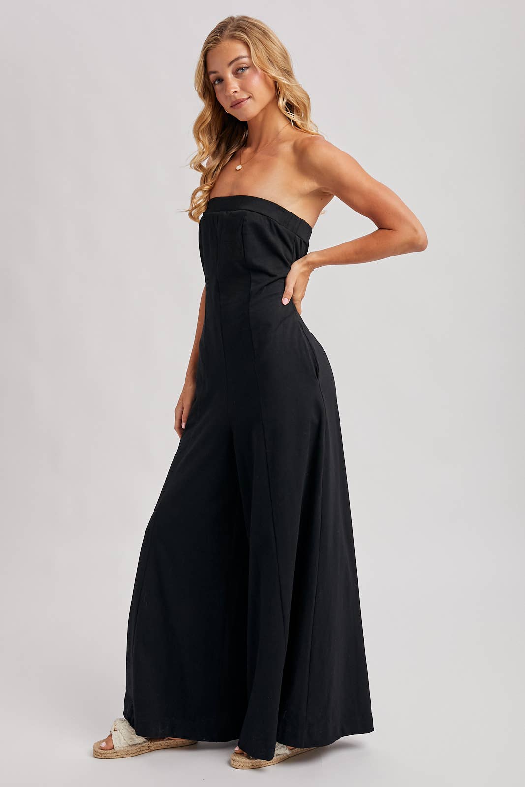 STRAPLESS BANDEAU WIDE-LEG JUMPSUIT WITH POCKETS: Black