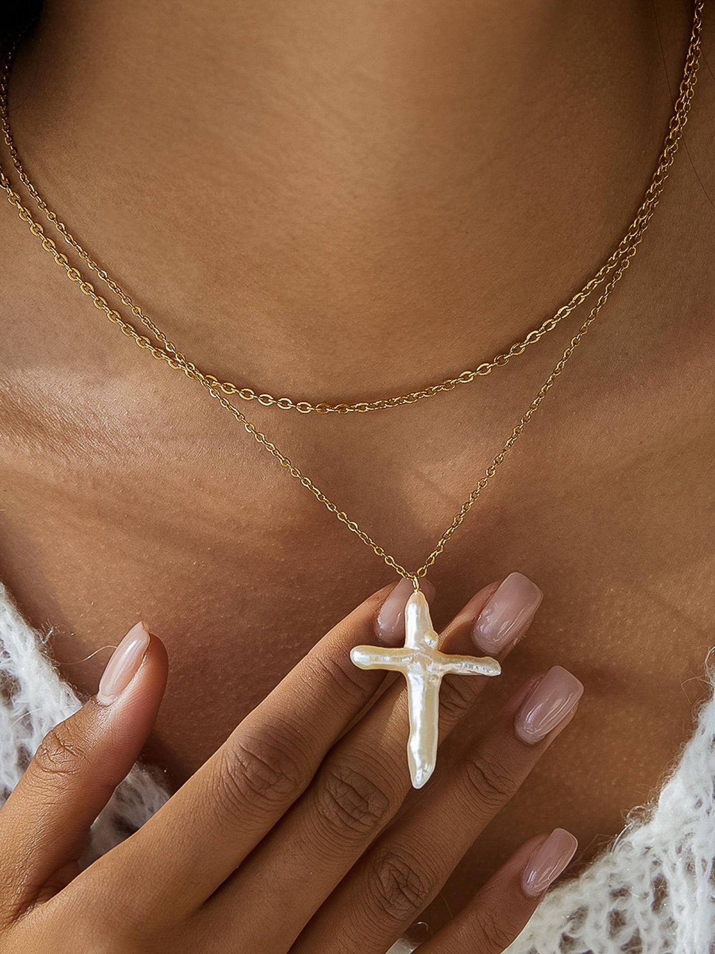 Aurise 18K Gold Non-Tarnish Freshwater Pearl Cross Necklace: Yellow Gold