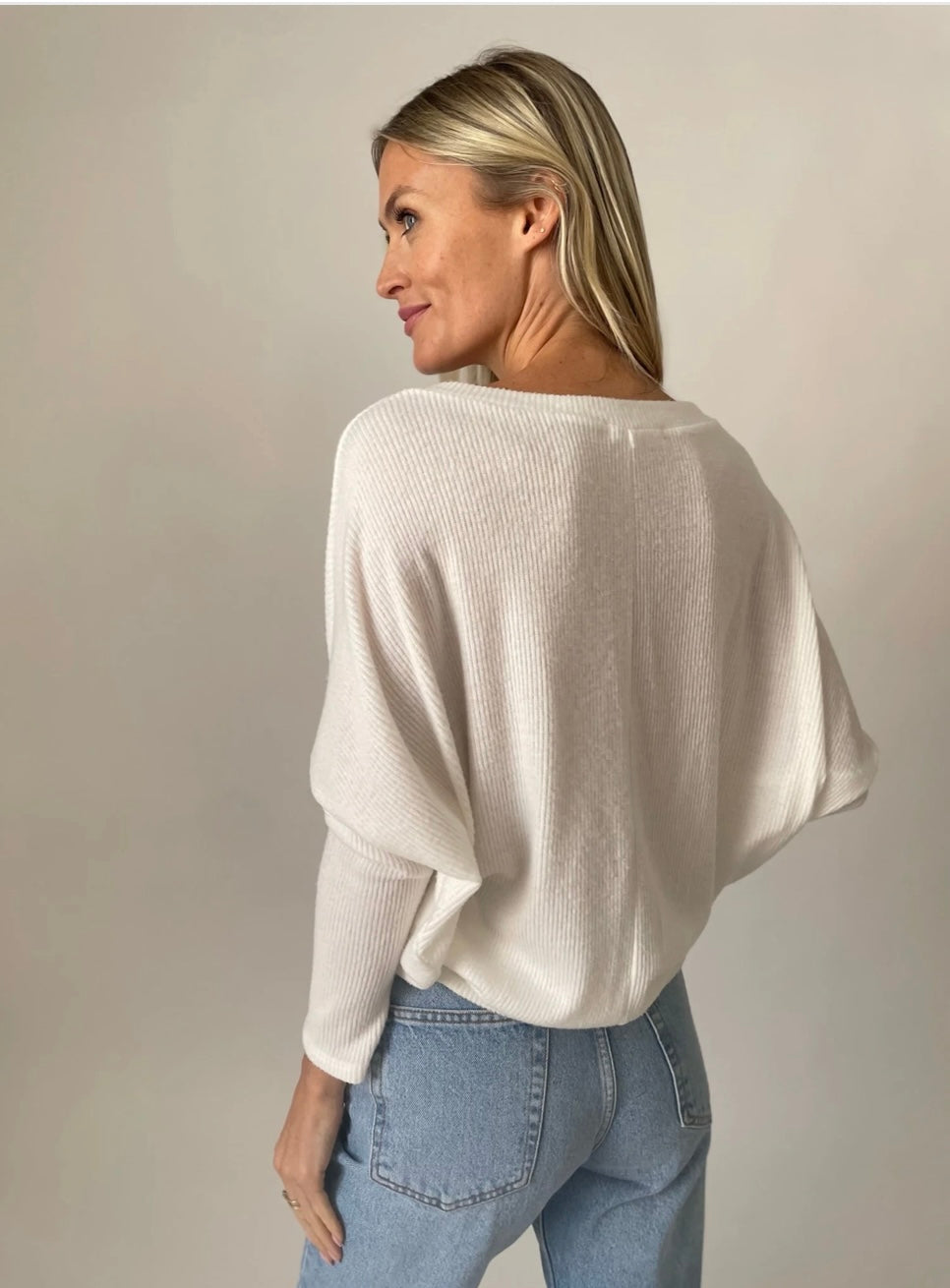 Long Sleeve Ribbed V Neck/Ivory