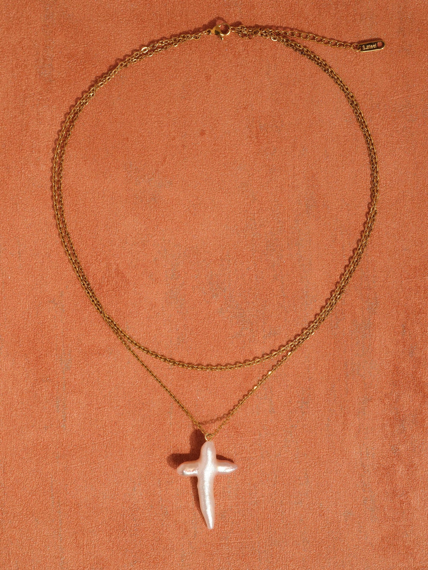 Aurise 18K Gold Non-Tarnish Freshwater Pearl Cross Necklace: Yellow Gold