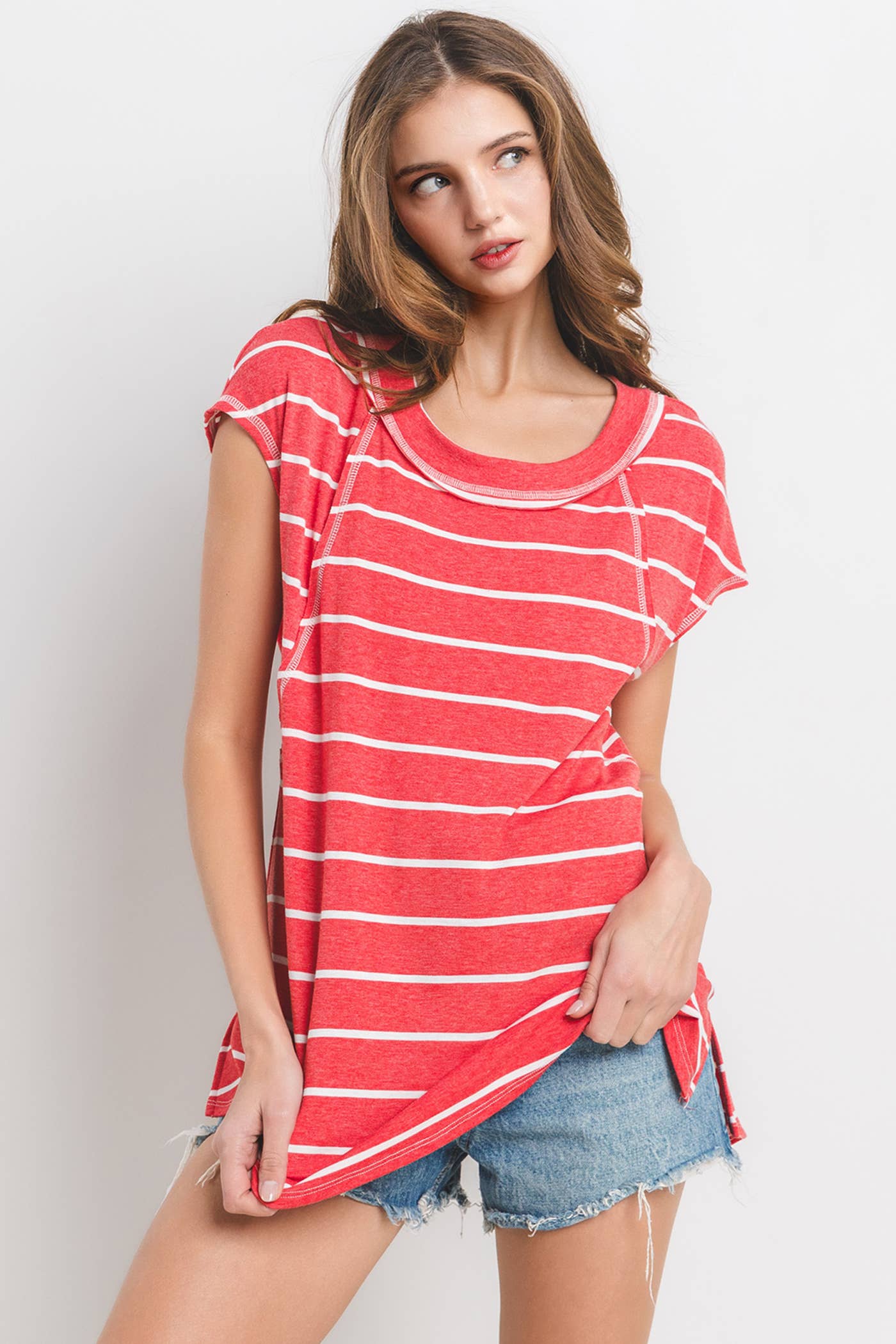 Striped Short Sleeve Knit Top / Red