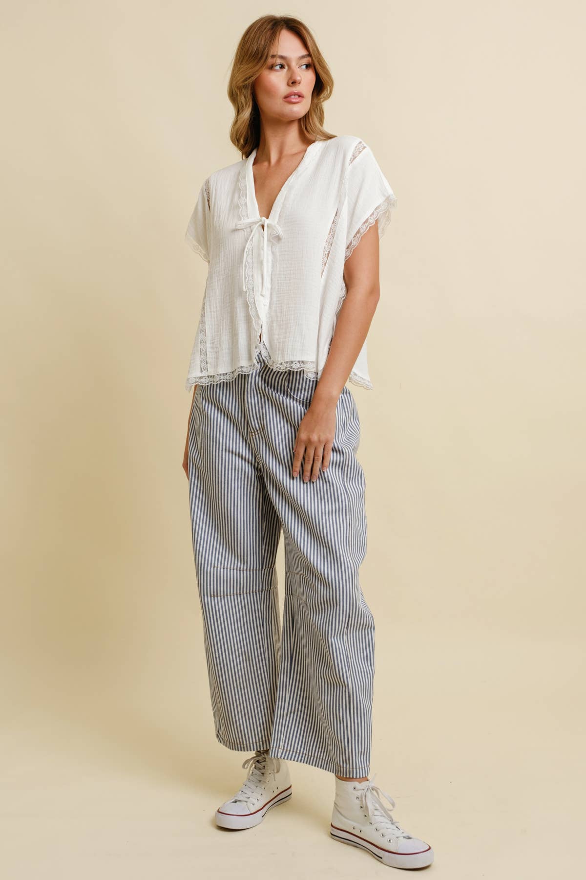 TIE FRONT LACE TRIM TOP: WHITE