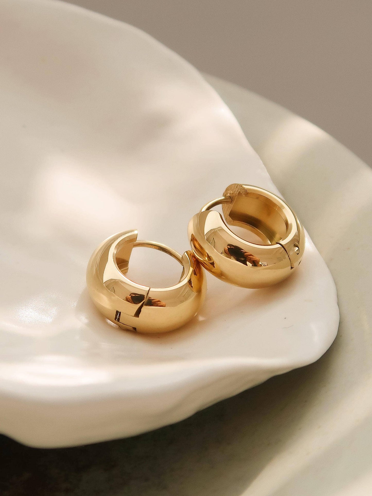 Blandine 18K Non-Tarnish Small Classic Hoop Earring: Yellow Gold