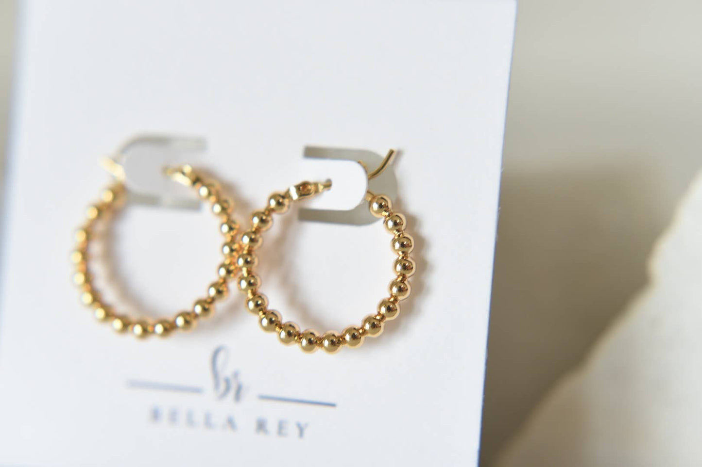 Vivi 18k gold plated hoop earrings