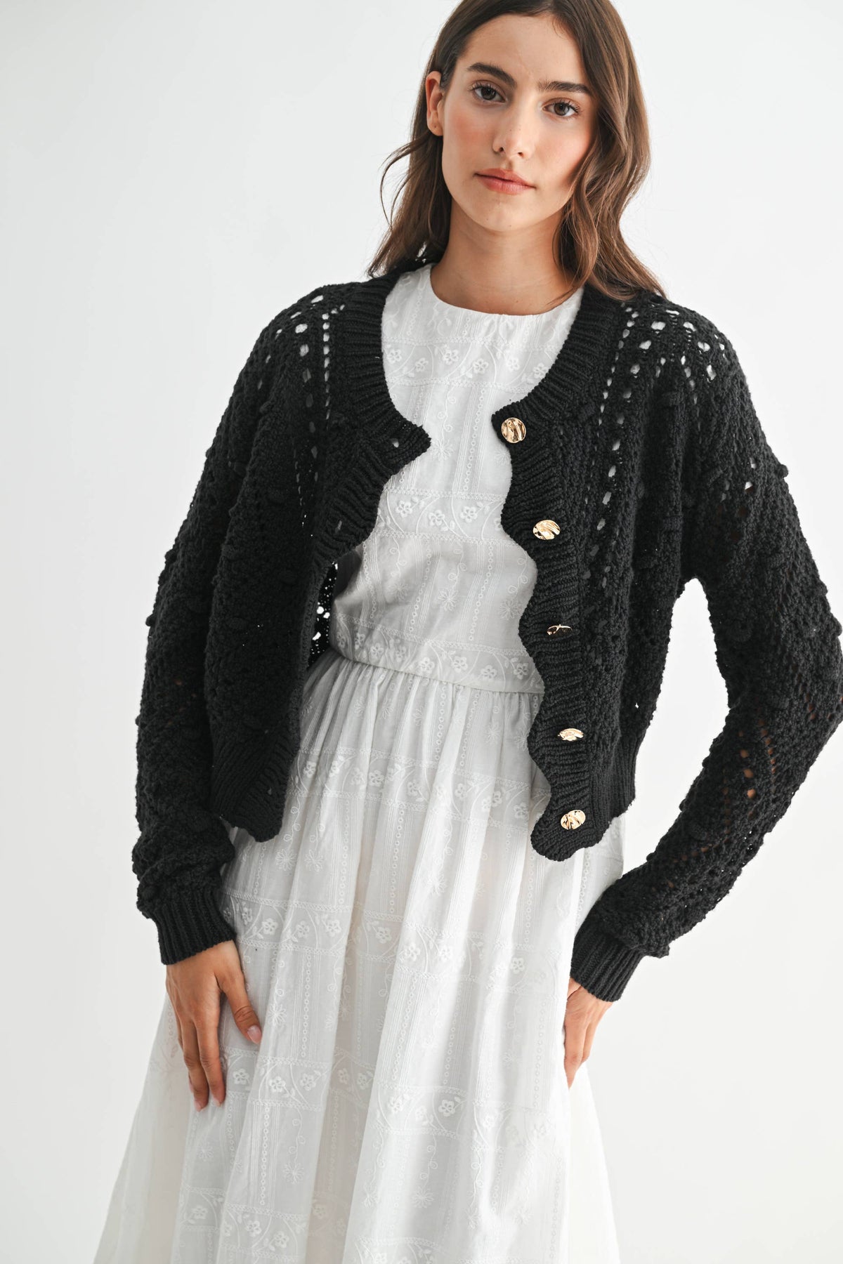 KNIT CARDIGAN WITH GOLD BUTTON DETAIL: LT. PINK