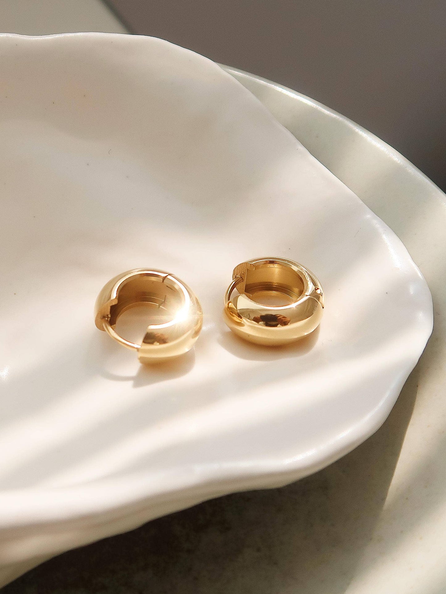 Blandine 18K Non-Tarnish Small Classic Hoop Earring: Yellow Gold
