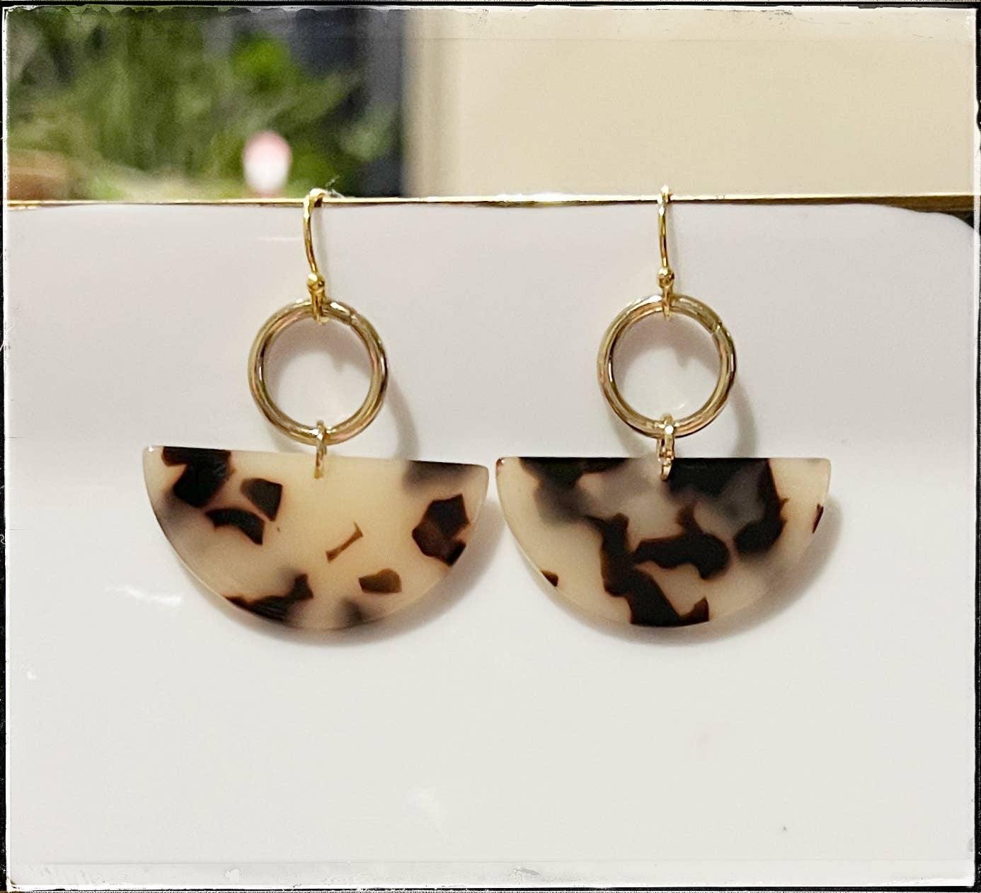 Brass Circle & Tortoise Earring