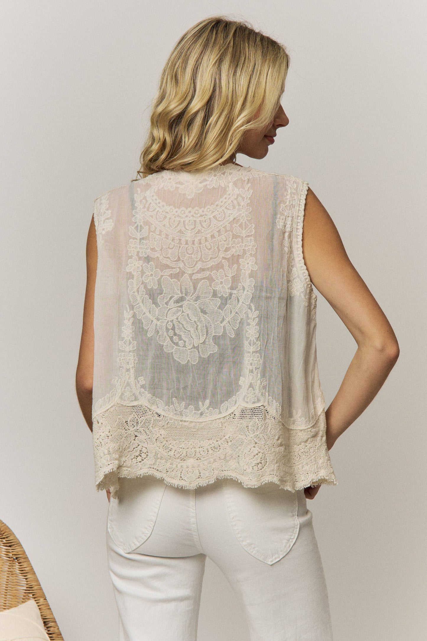 BOHO LACE DETAIL BLOUSE: Beige