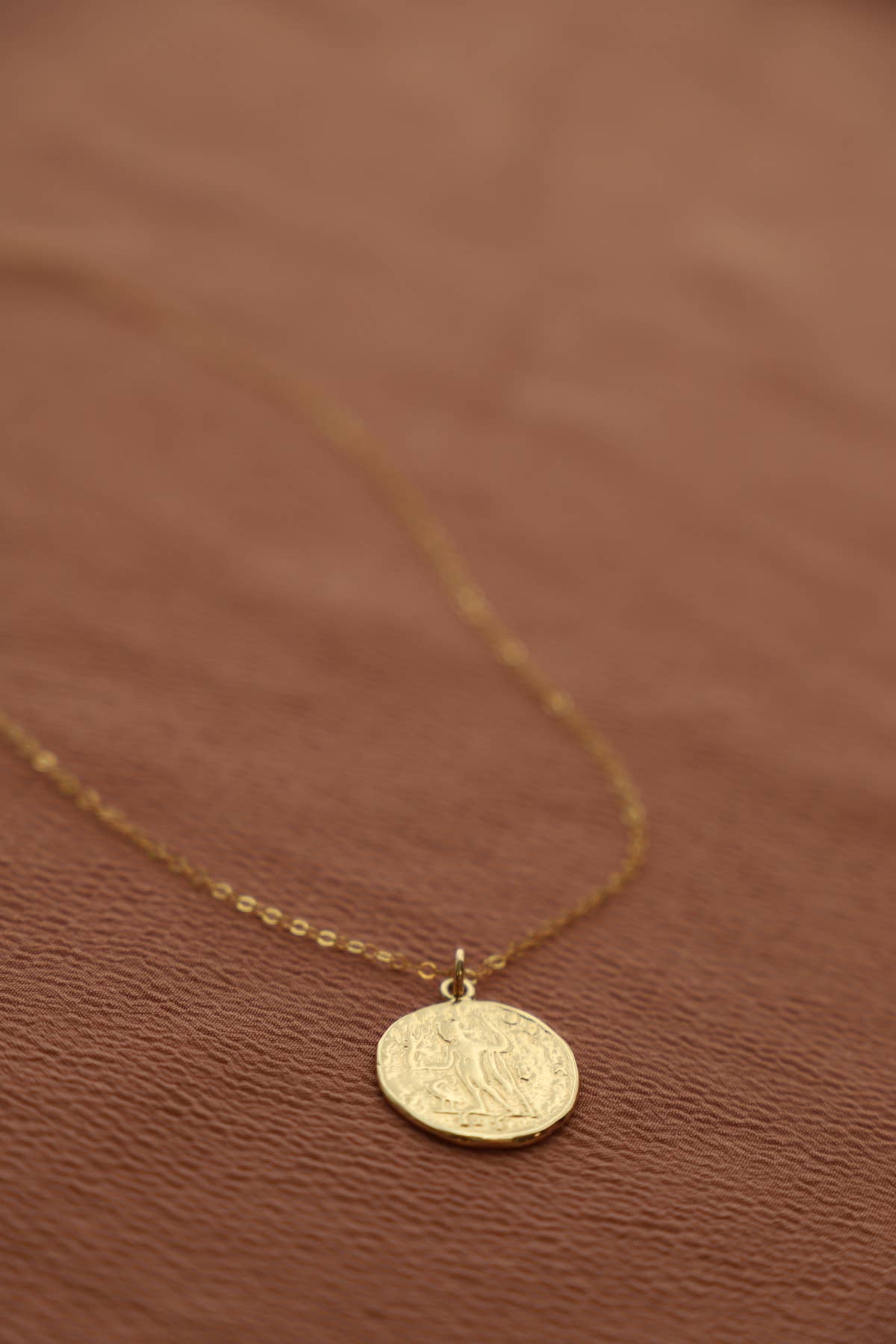 SASHA COIN NECKLACE: Gold