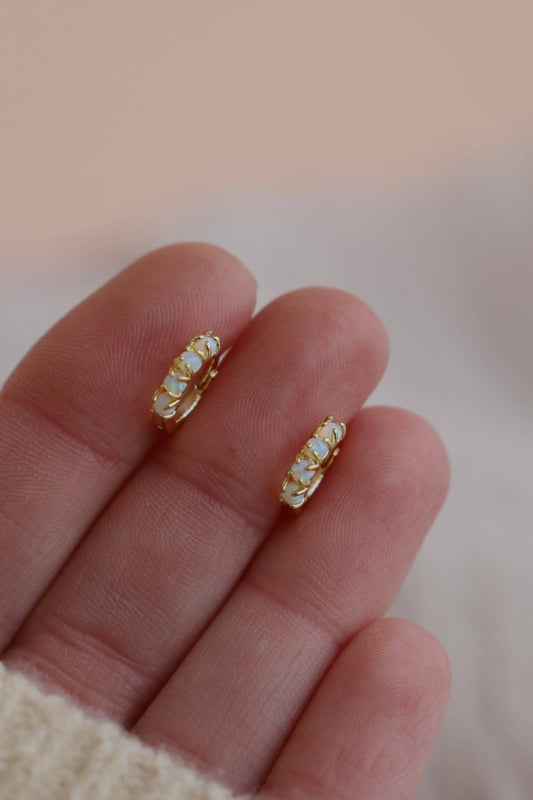 OPALITE HUGGIES: Gold