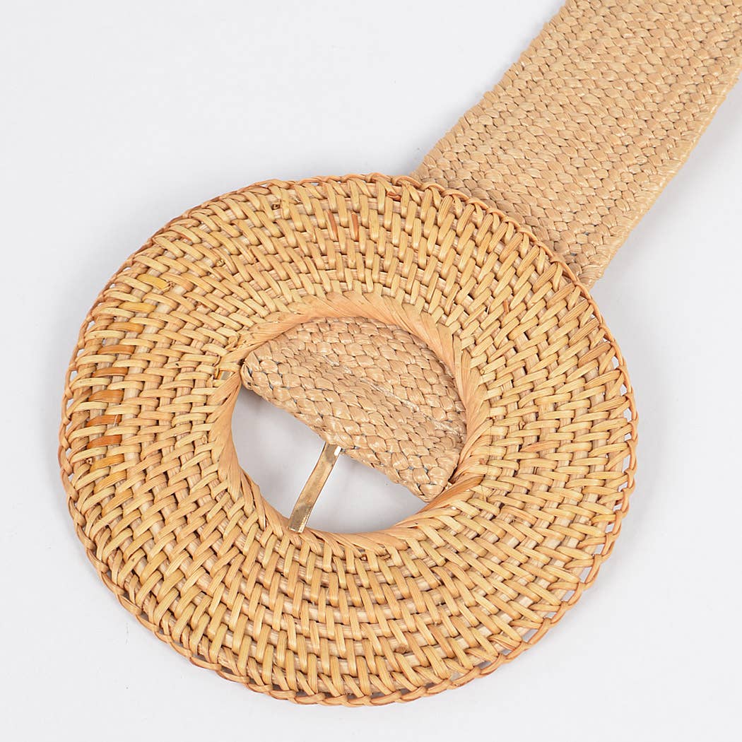 Oversized woven bamboo buckle belt