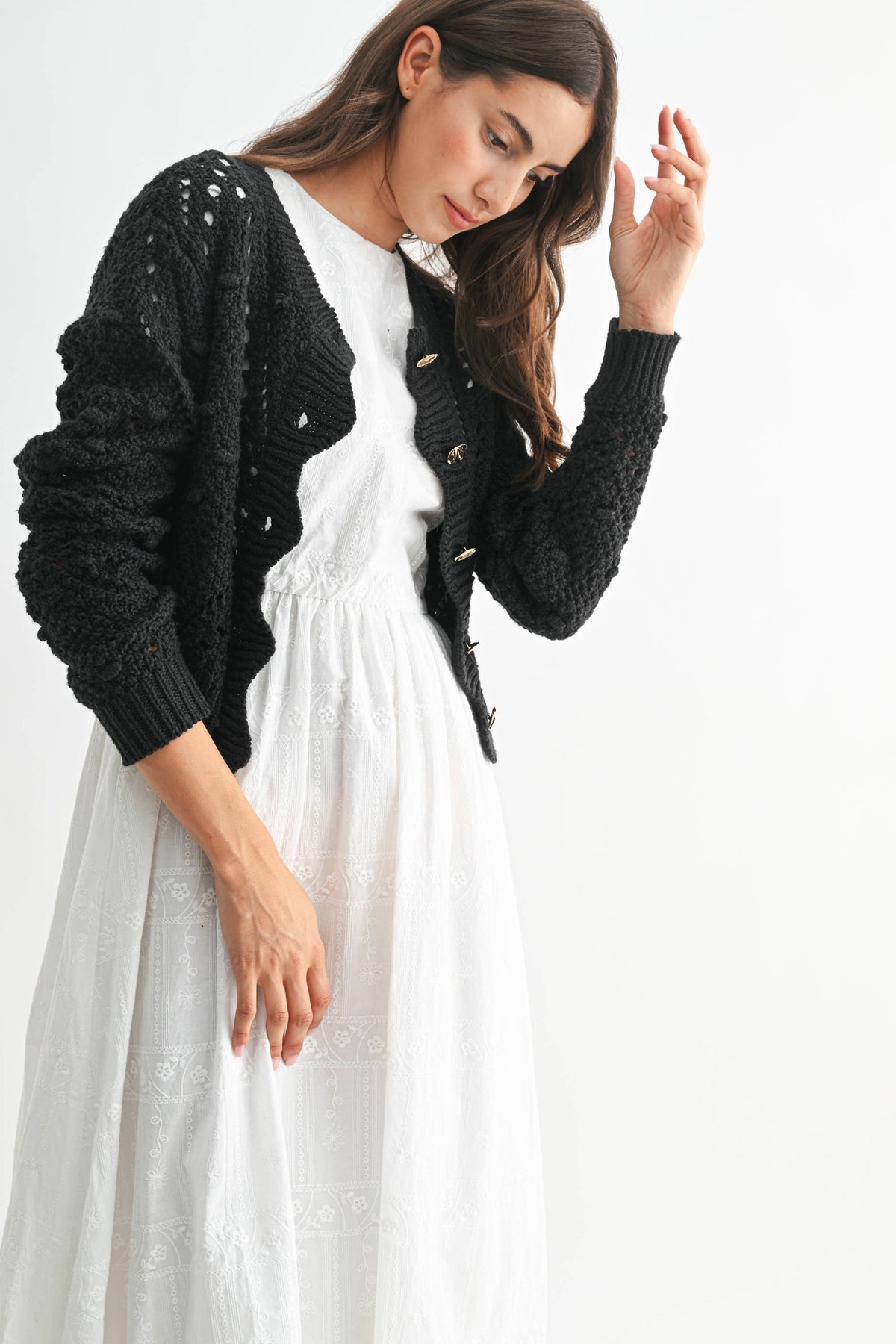 KNIT CARDIGAN WITH GOLD BUTTON DETAIL: LT. PINK