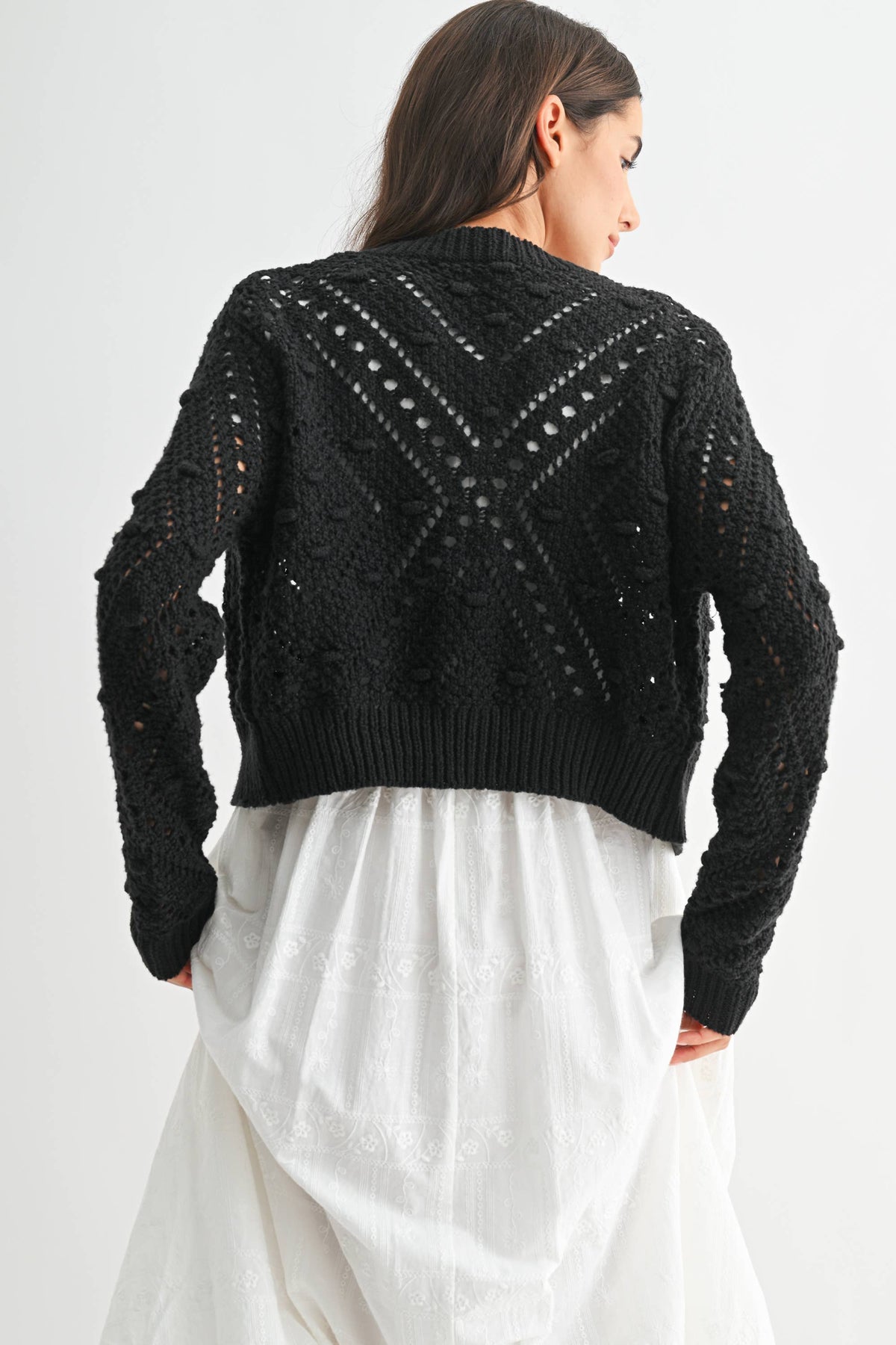 KNIT CARDIGAN WITH GOLD BUTTON DETAIL: LT. PINK